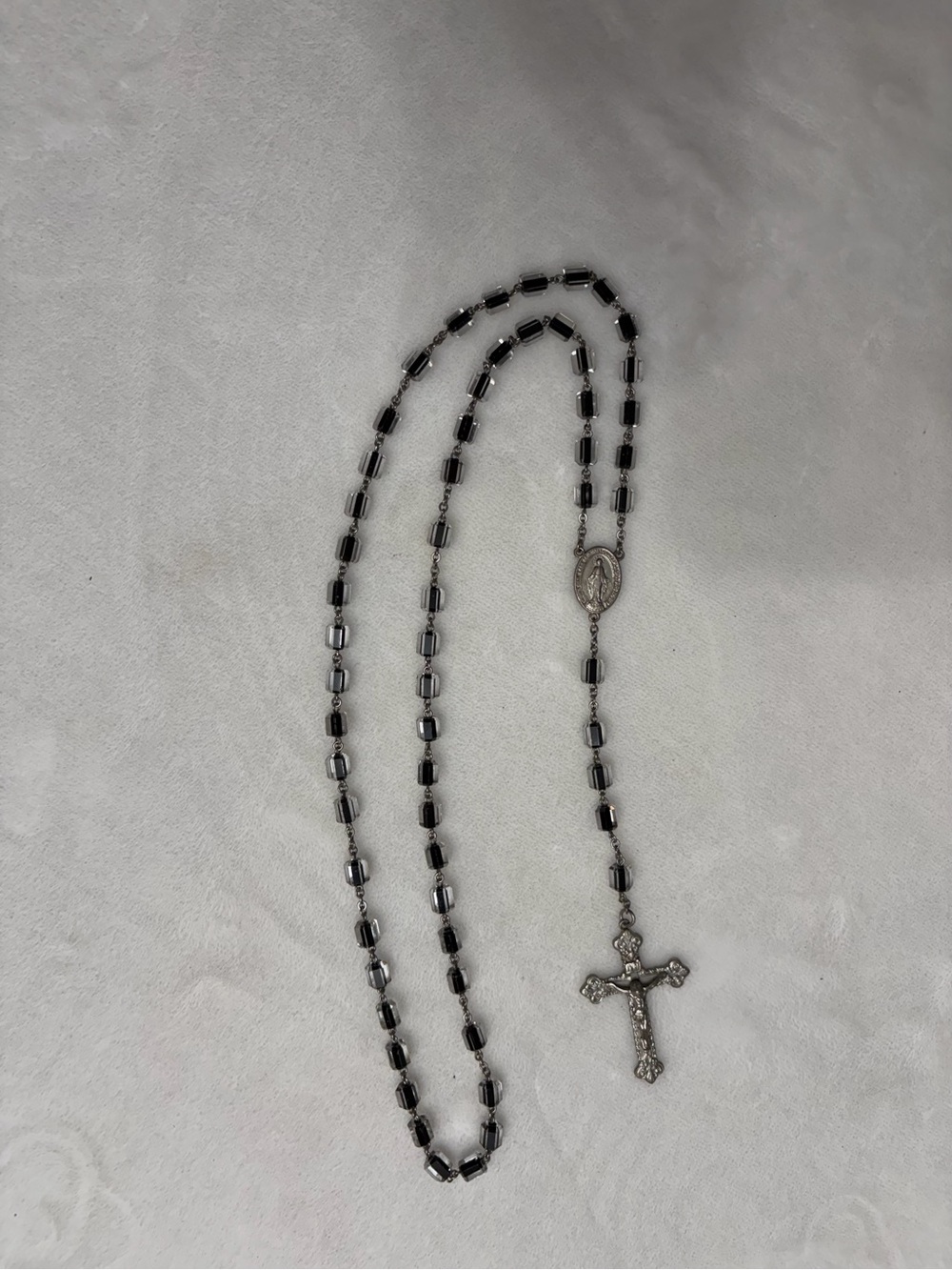 VTG Faceted Glass Crystal Rosary Black Clear Striped Beads Miraculous Medal 21"